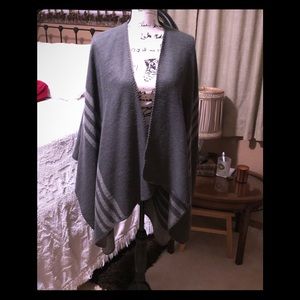 🌺BB Dakota Poncho/Shawl